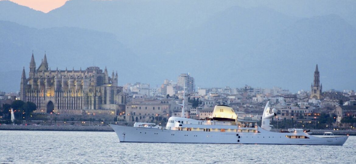 superyacht in palma